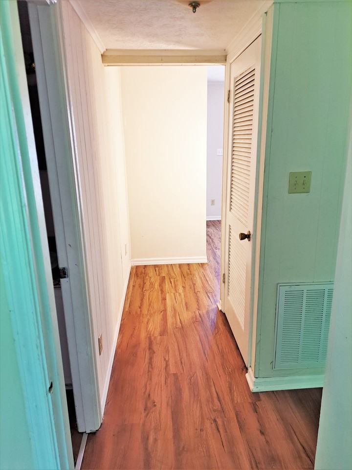 110 Hassler Mill Rd - Photo 3 of 11