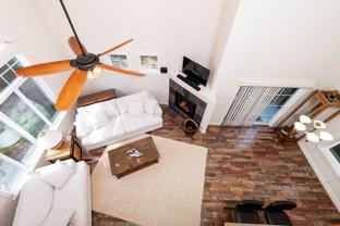 1076 Ne Parkview Ct #NA - Photo 1 of 1