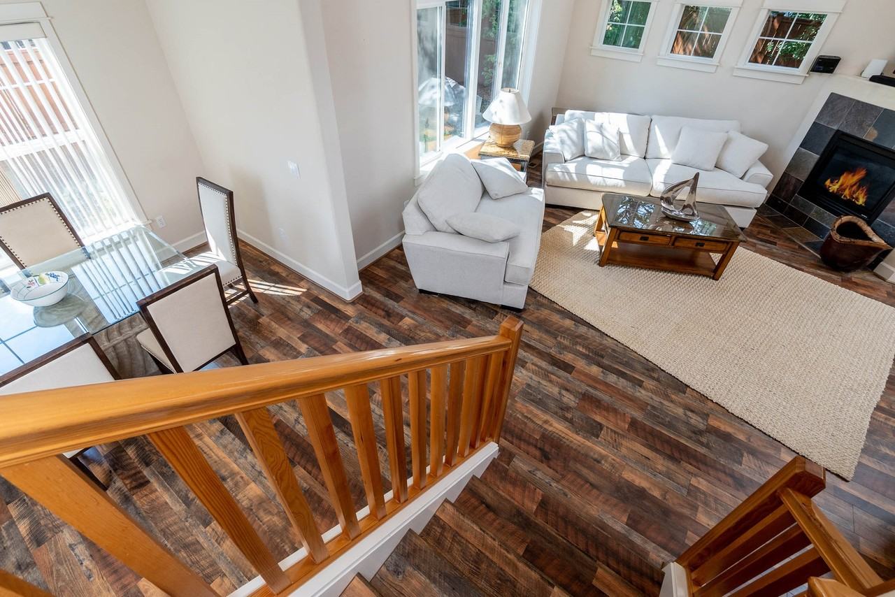 1076 Ne Parkview Ct #NA - Photo 7 of 33