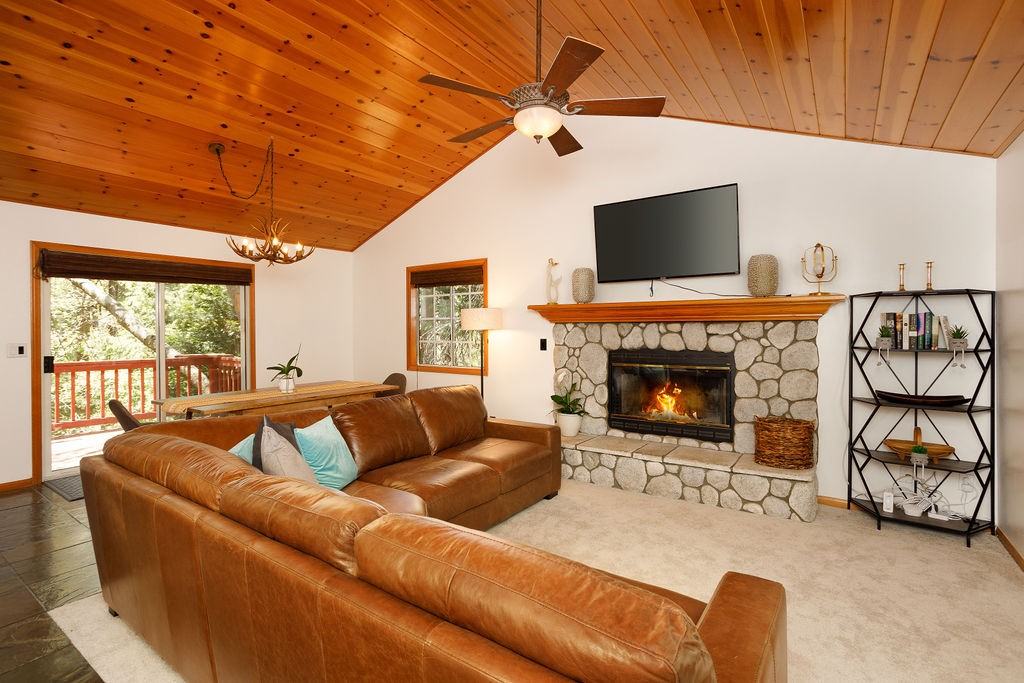 450 Merrimack Dr #NA - Photo 2 of 33