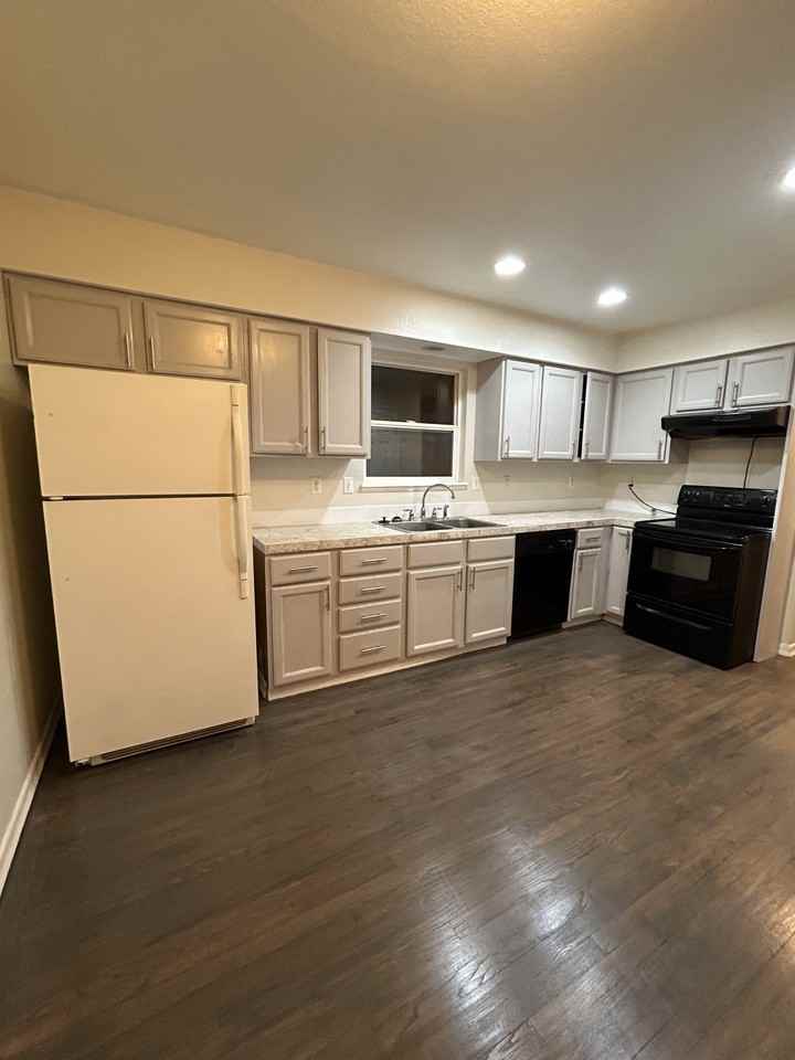 5114 W 5th St #NA - Photo 6 of 50