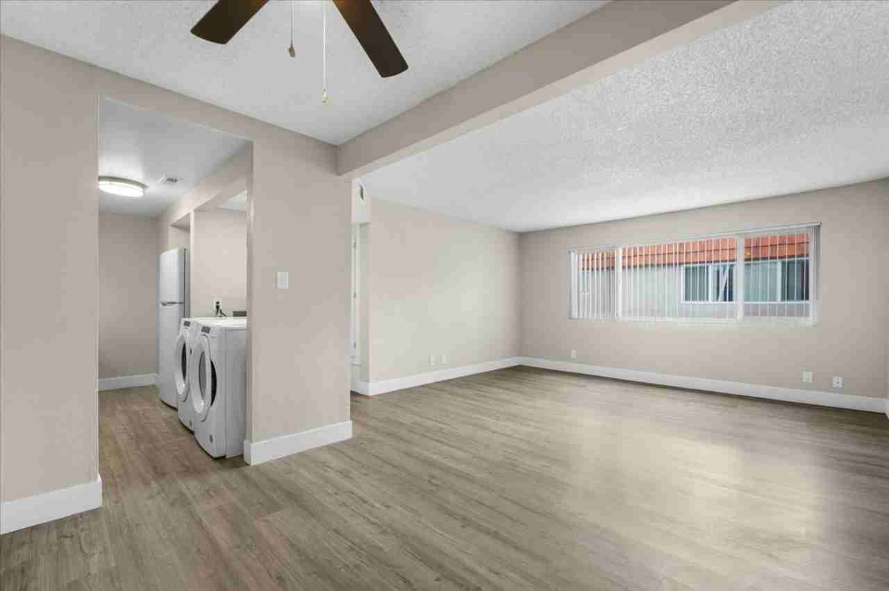 Sherwood Forest Apartments - Photo 5 of 40