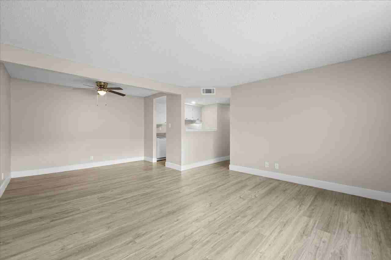 Sherwood Forest Apartments - Photo 4 of 41