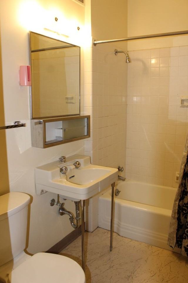 600 E 21st St #1 - Photo 7 of 14