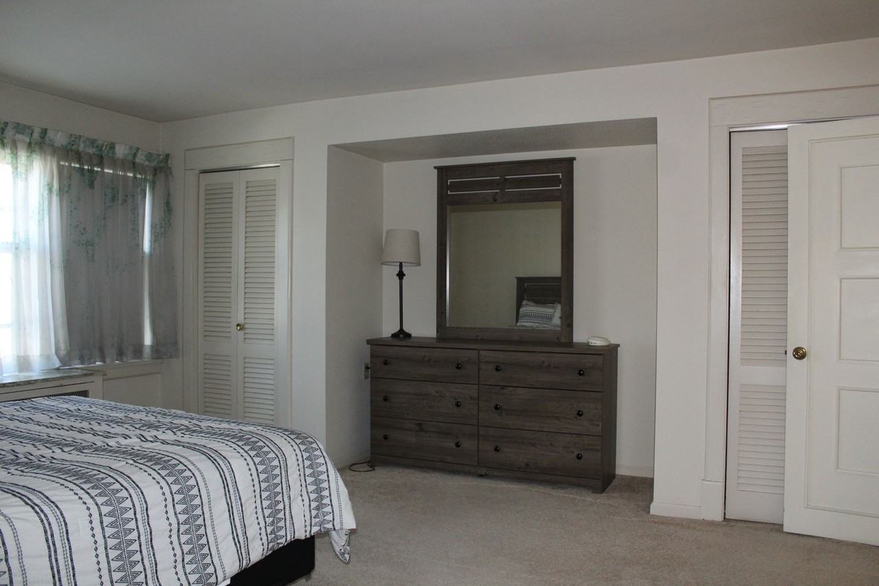 600 E 21st St #1 - Photo 3 of 14