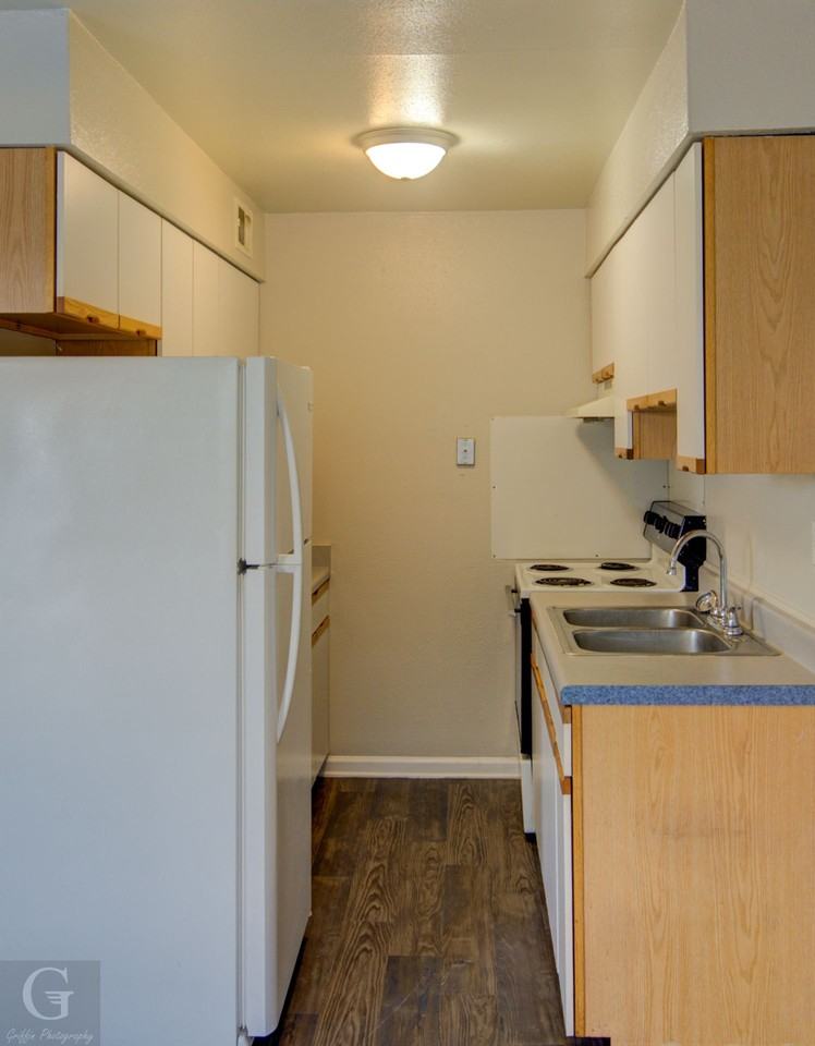 Willow Park Apartments - Photo 4 of 11