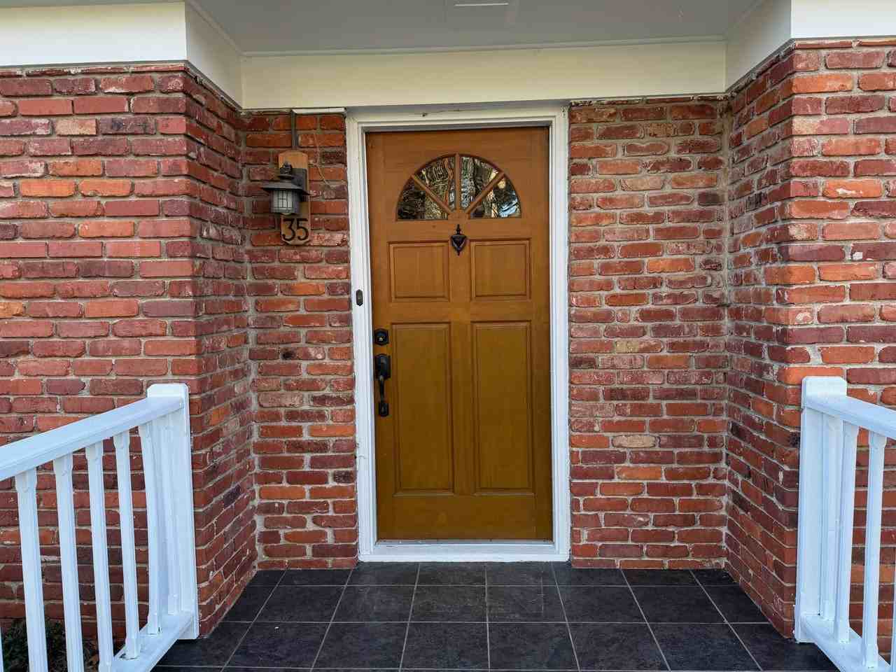 35 Beechwood Rd - Photo 3 of 50