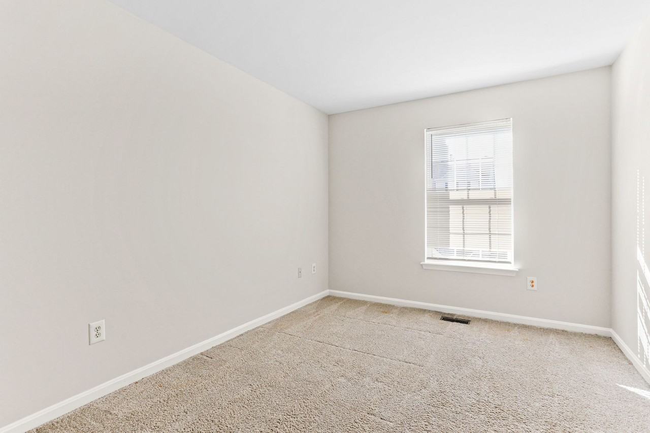 1905 Camelia Ct - Photo 6 of 13