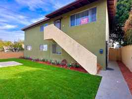 featured image of 25530 Oak St