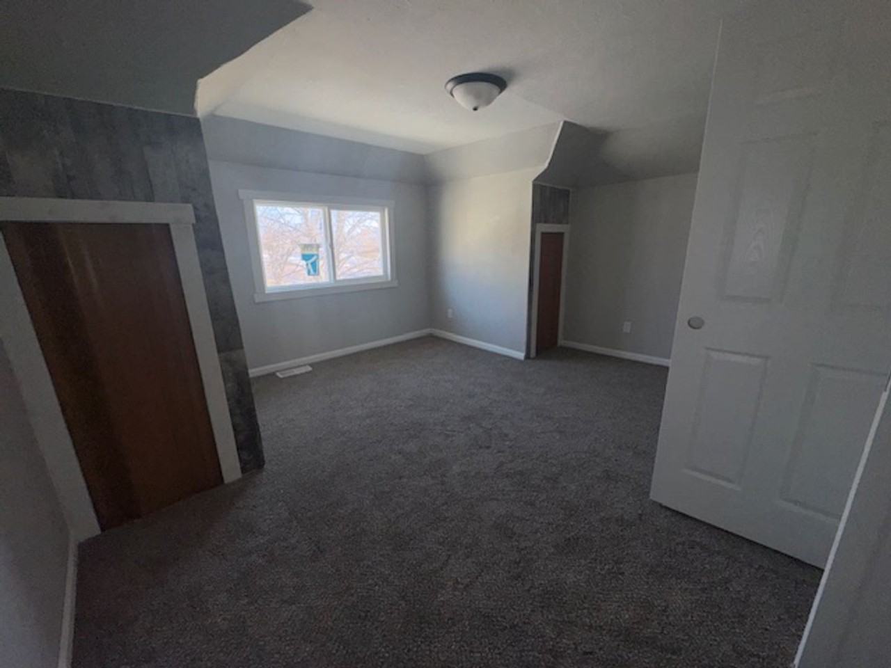 235 S Euclid Ave - Photo 3 of 14