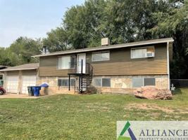 featured image of 1586 Canyon Rd