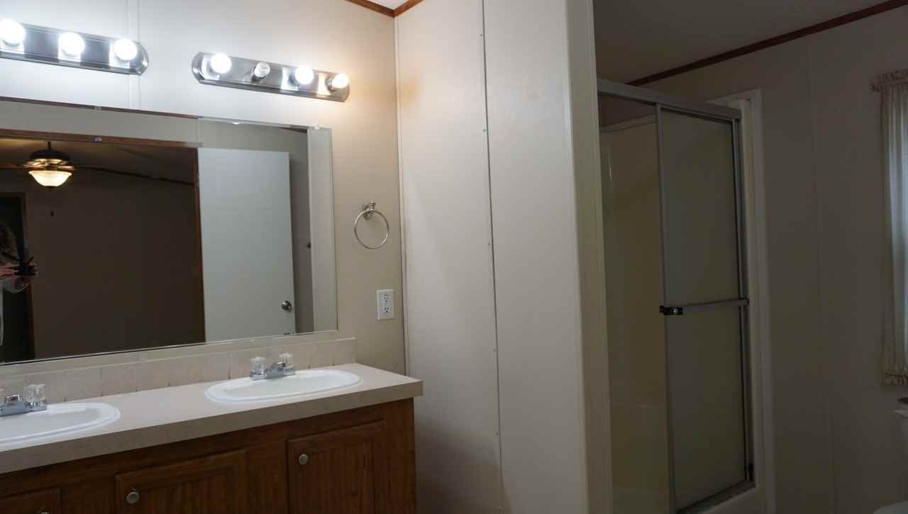 3930 Rowell Road - Photo 6 of 22