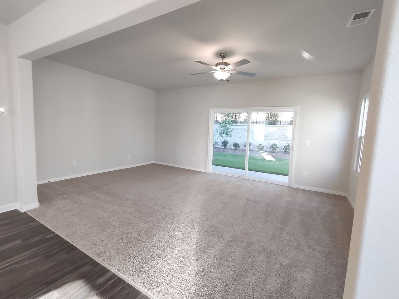 112 Chandler Ct - Photo 6 of 19
