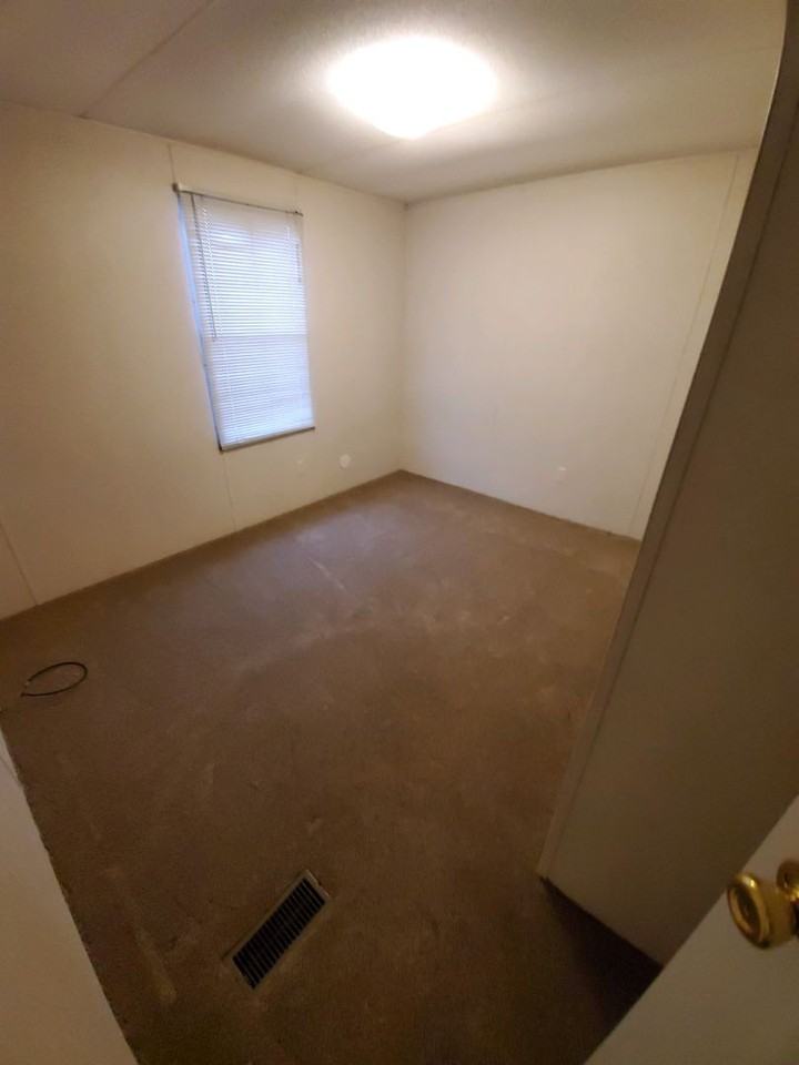 118 Foster Rd - Photo 6 of 13