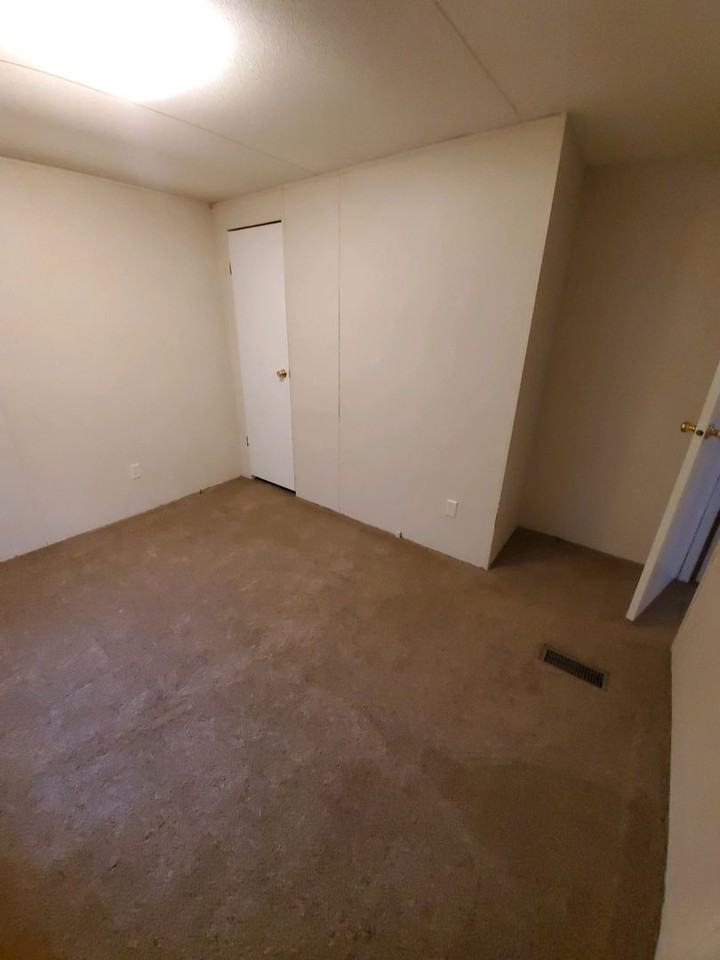 118 Foster Rd - Photo 7 of 13