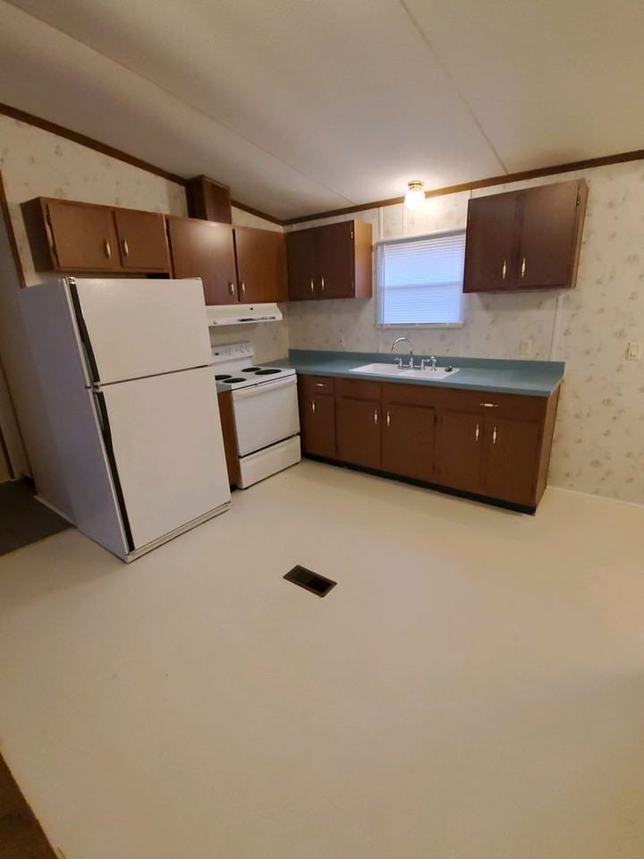 118 Foster Rd - Photo 4 of 13