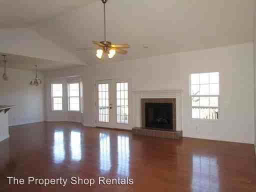 129 Birchtree Cir - Photo 2 of 70