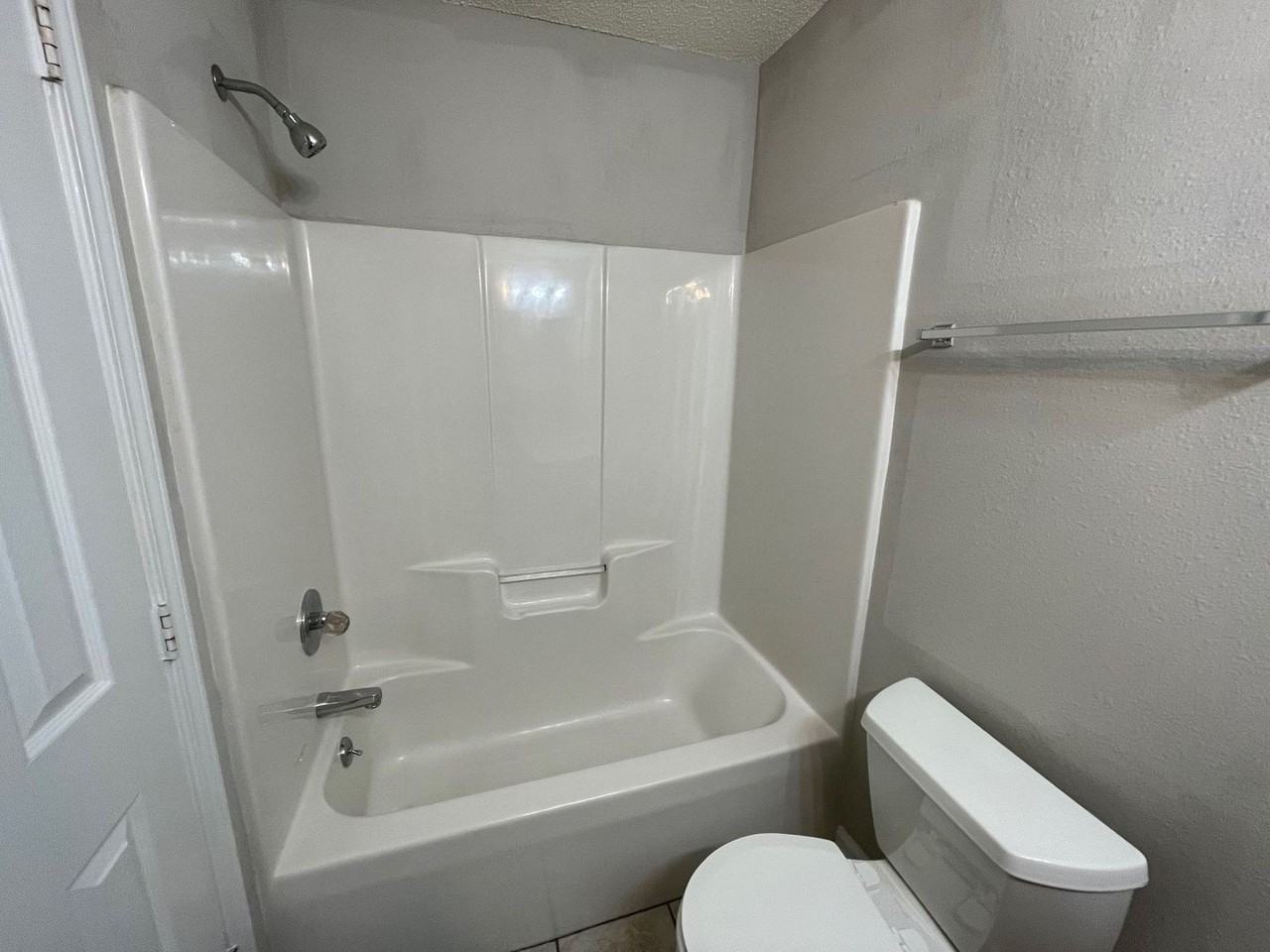 101 Davis Street - Photo 7 of 10