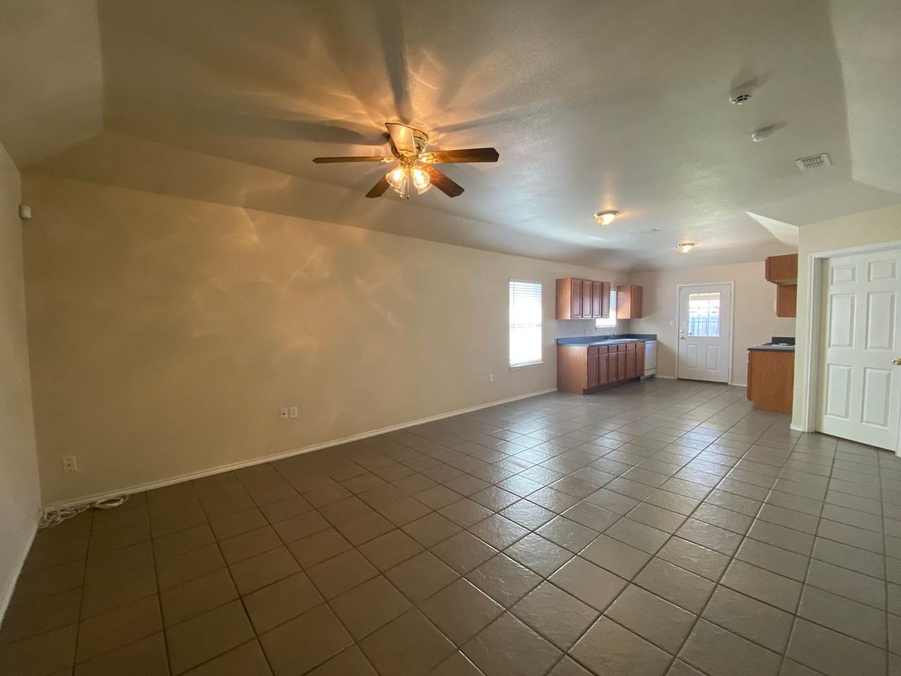 239A Rosalie Dr - Photo 3 of 21