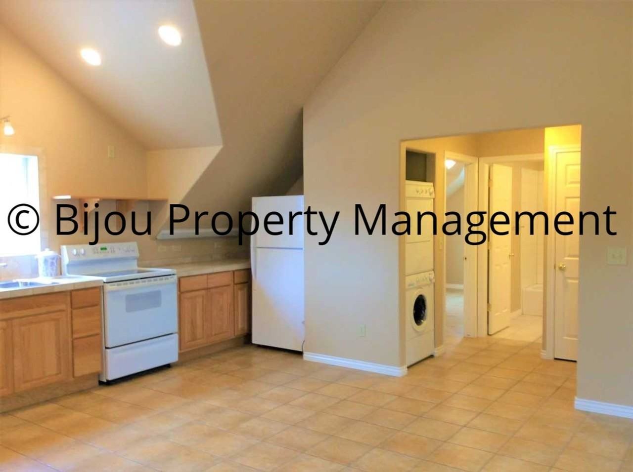 528 E Bijou St Apt B - Photo 3 of 16