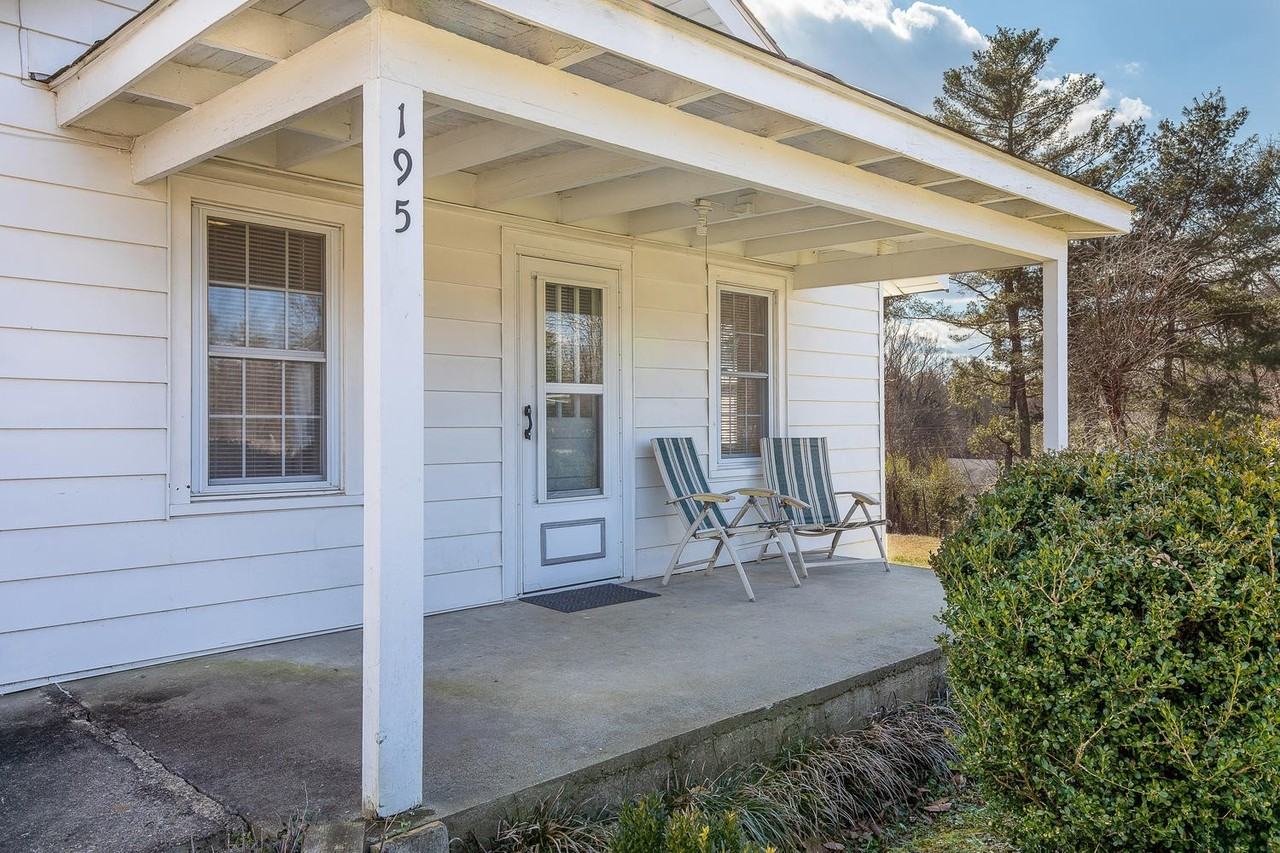 195 Governors View Rd - Photo 2 of 19