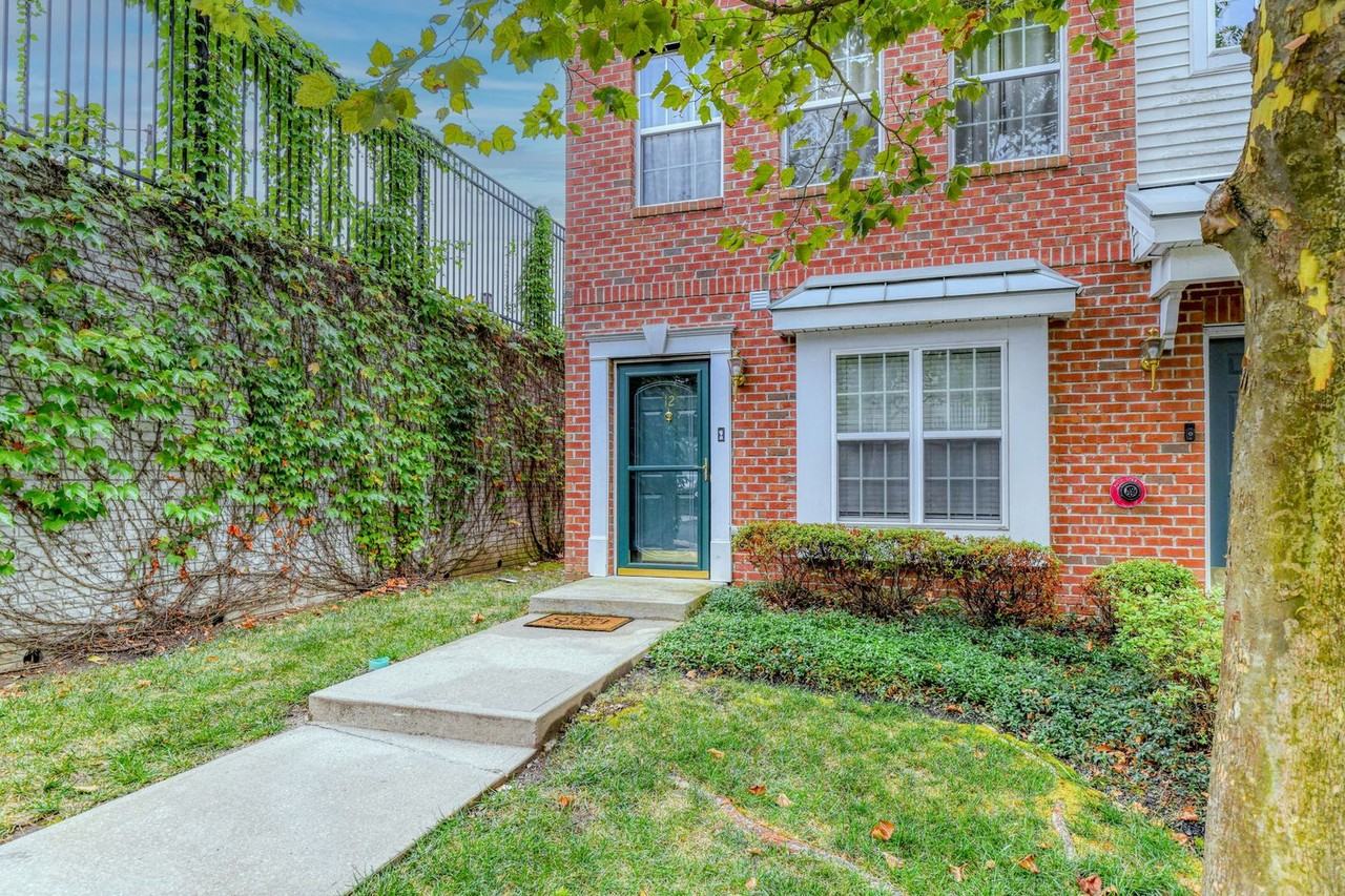 12 Old Stock Ln - Photo 2 of 21