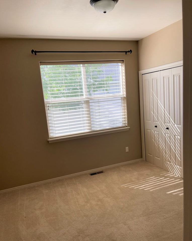 445 Falling Leaf Ln - Photo 5 of 14