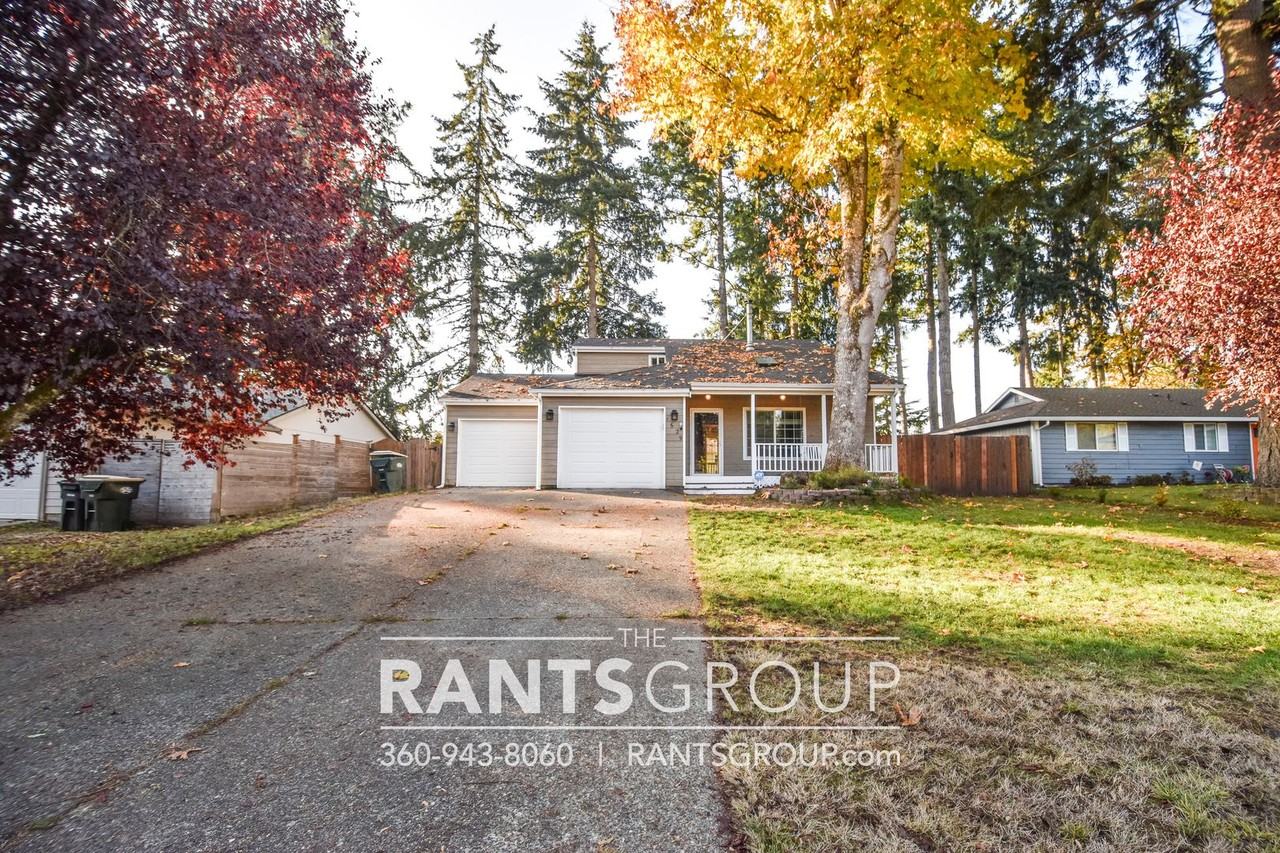 1629 Diamond Loop Se