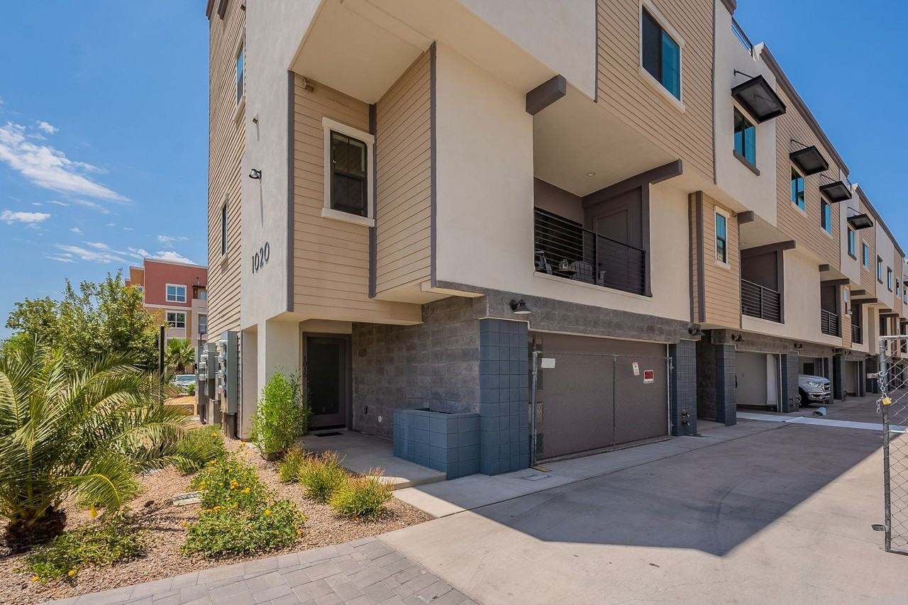 1020 E Spence Ave #1009 - Photo 2 of 40