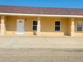 featured image of 900 W 3rd St