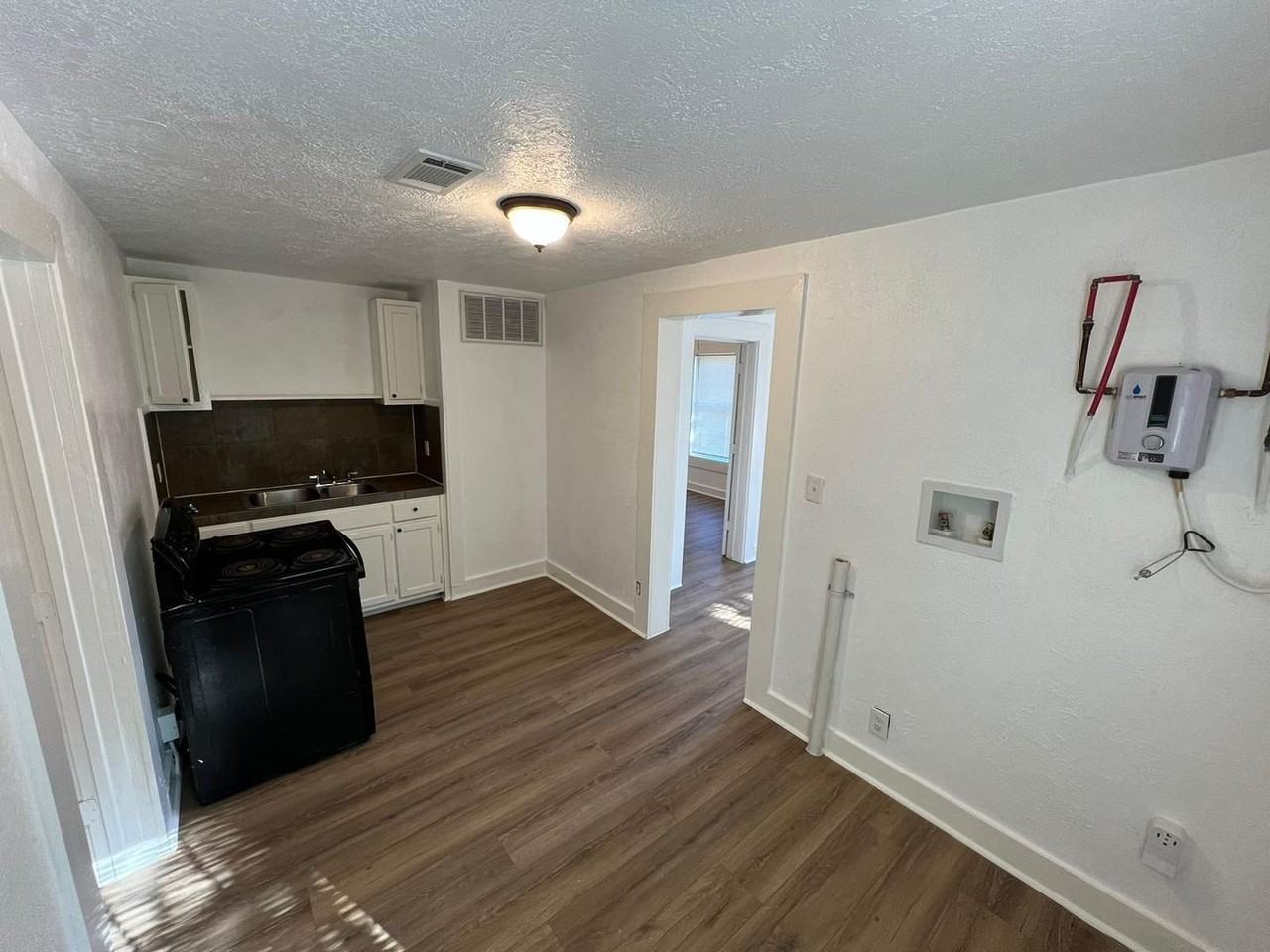 690 Avenue E - Photo 5 of 14
