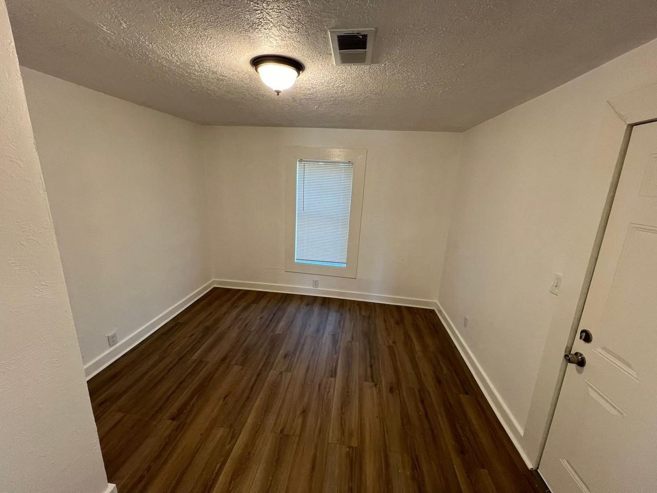 690 Avenue E - Photo 6 of 14