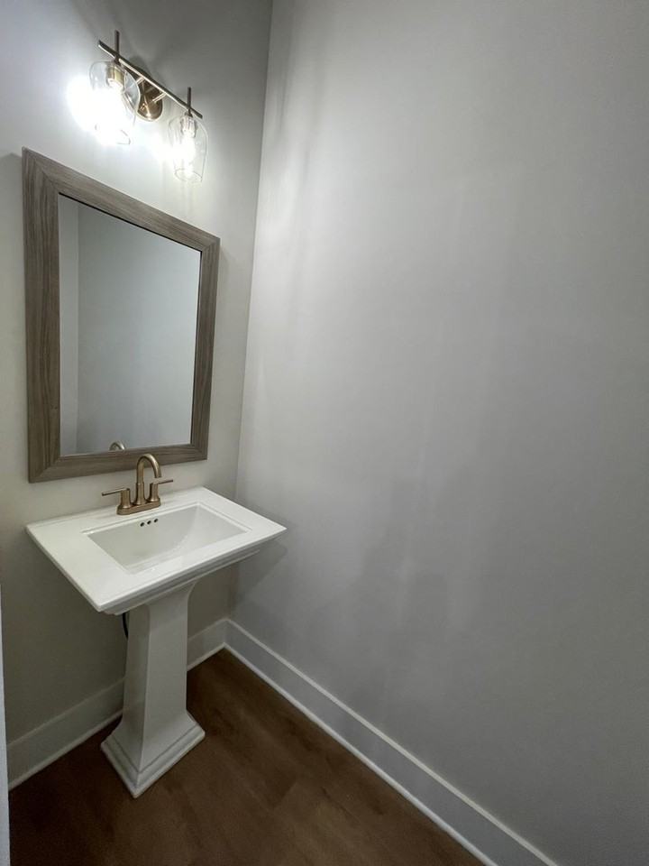 4874 Silas Ave - Photo 5 of 15