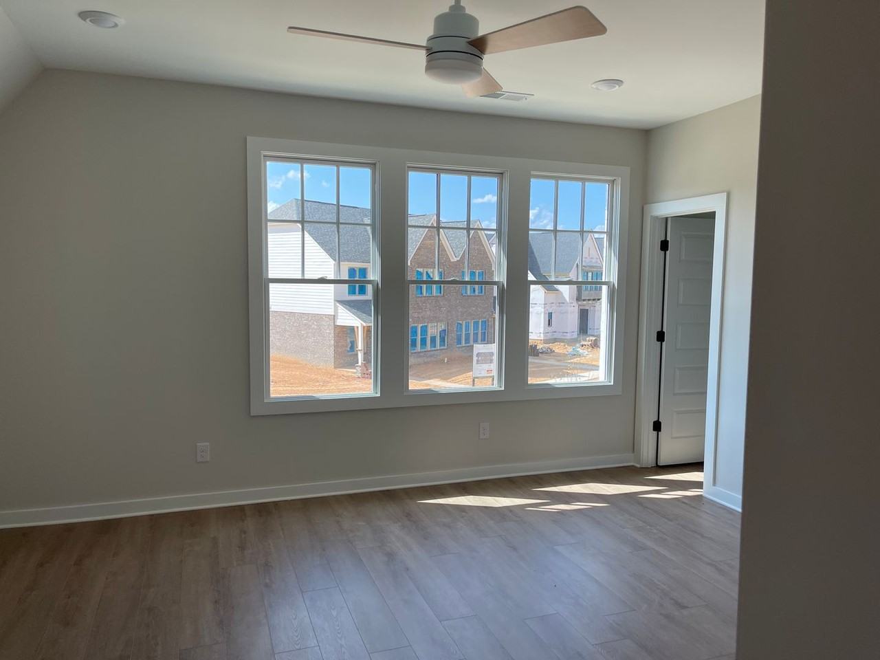 4874 Silas Ave - Photo 6 of 15