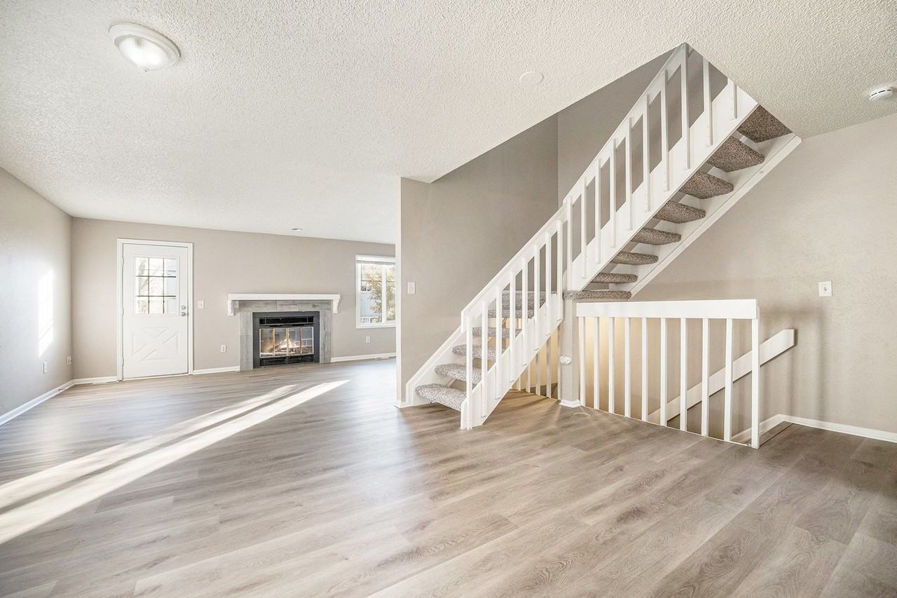 2286 W Hillside Ave - Photo 6 of 21