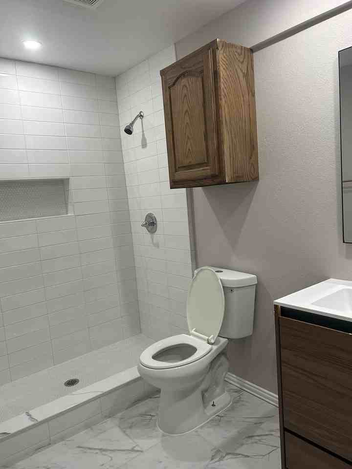 2940 S Hills Ave - Photo 5 of 8