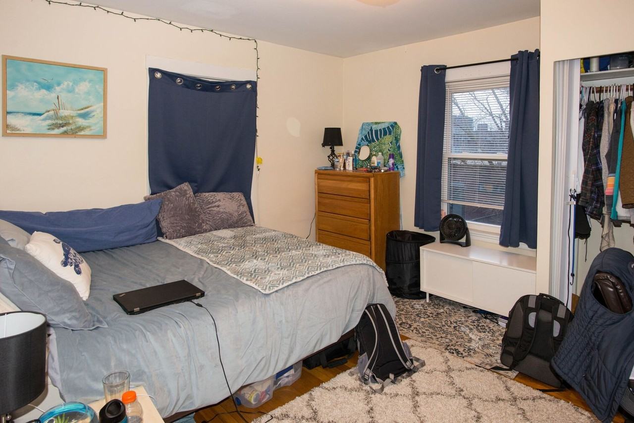 19 Sunset St - Photo 3 of 18