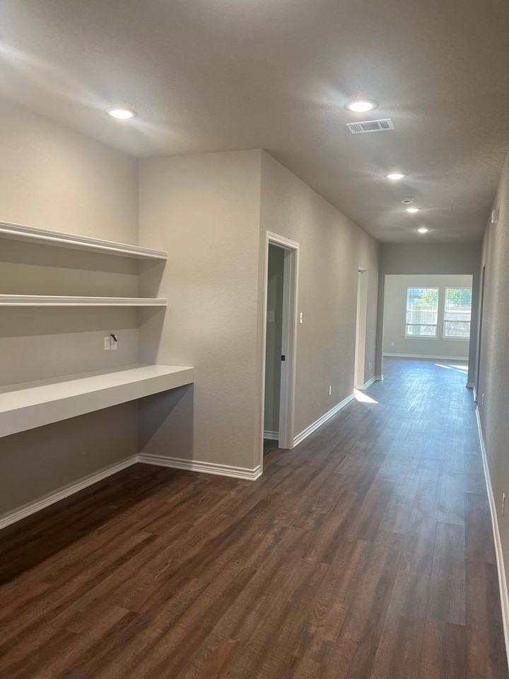 3532 Mission St - Photo 2 of 16