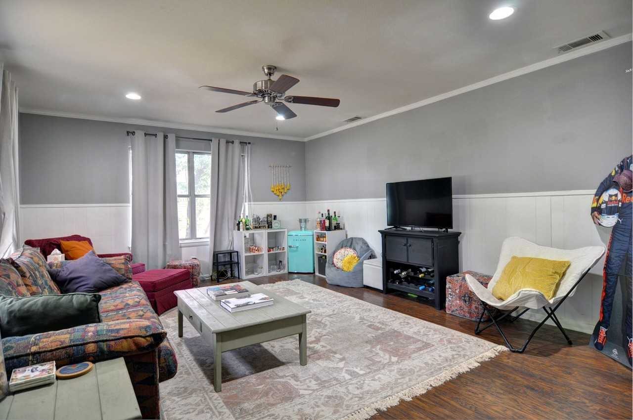 3715 Jeanette Dr - Photo 3 of 25