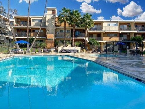 12360 Riverside Drive - Photo 3 of 15