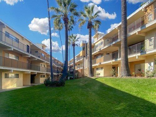 12360 Riverside Drive - Photo 6 of 15