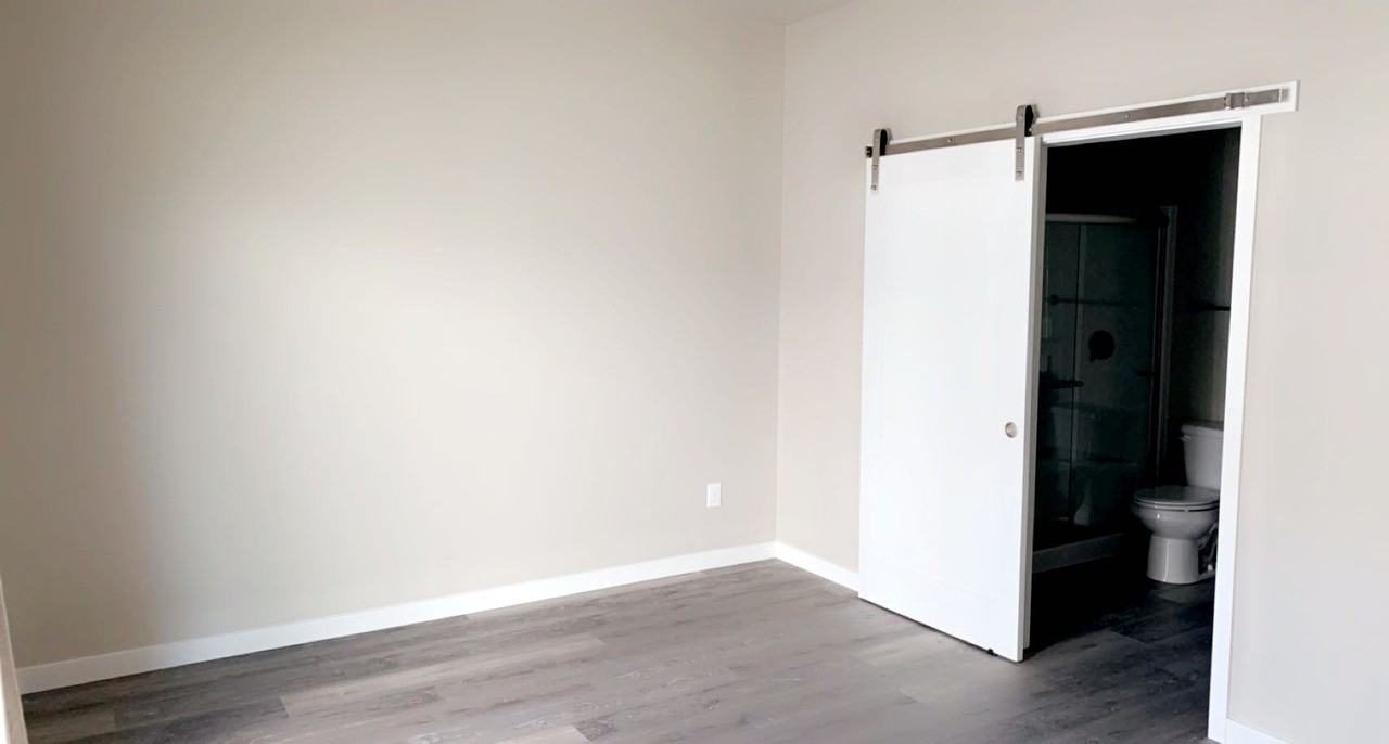 640 E St #101 - Photo 3 of 10