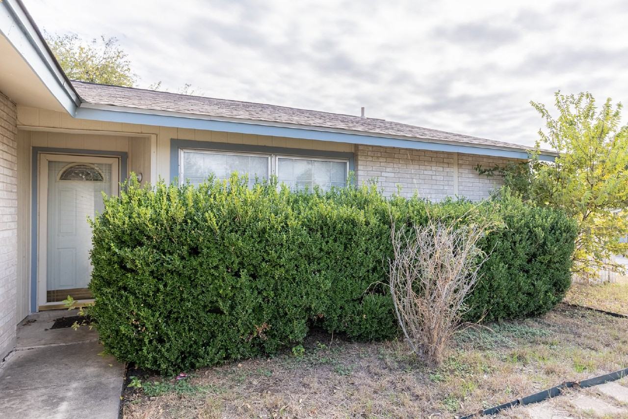 6602 Timberhill - Photo 3 of 25