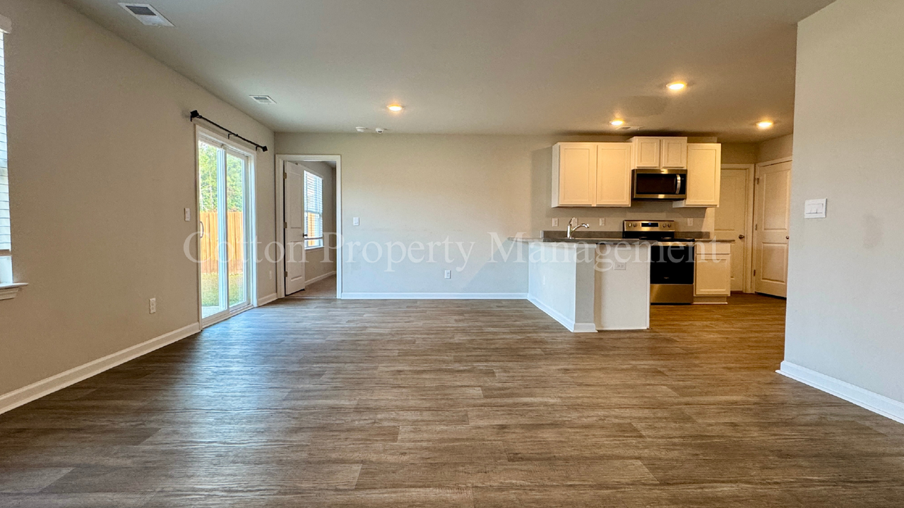 1114 Forest Glen Dr Ne - Photo 4 of 29