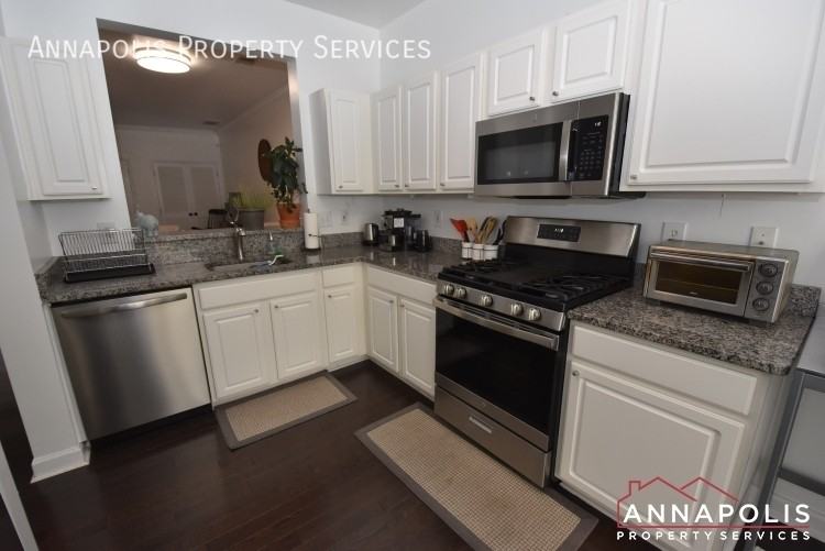 8714 Aspen Grove Ct - Photo 2 of 32