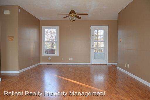 1173 Woodbridge Dr - Photo 3 of 13