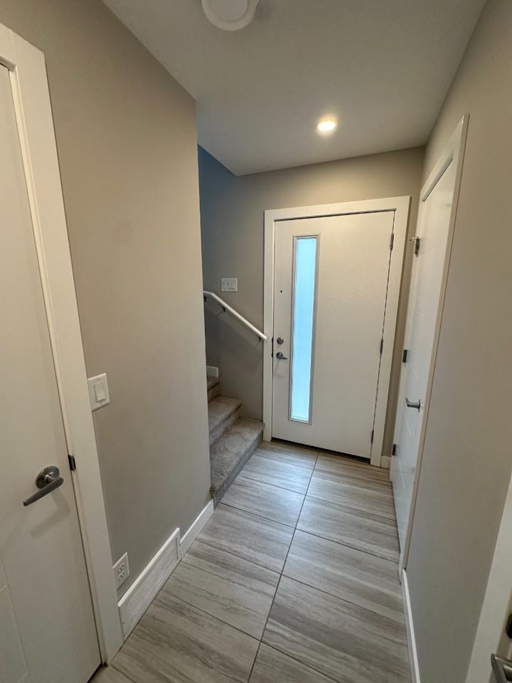 36 Evanscrest Gdns Nw - Photo 3 of 31