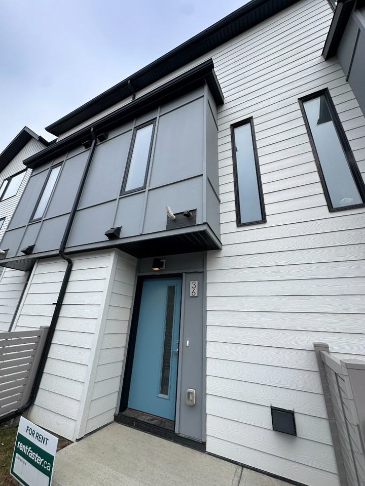 36 Evanscrest Gdns Nw - Photo 2 of 31