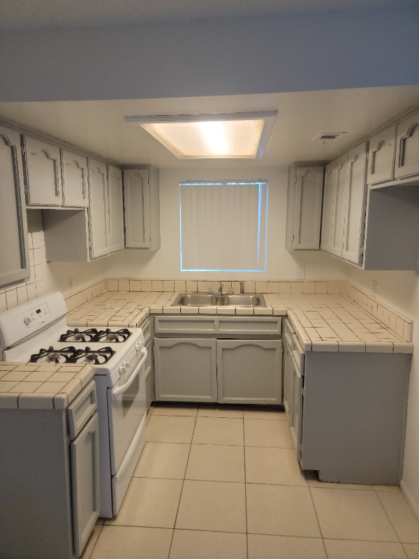 18635 Larkspur Rd #8 - Photo 2 of 6