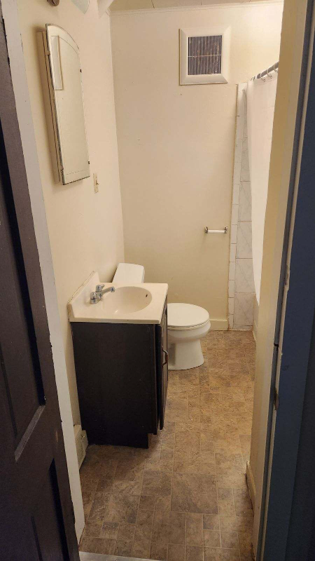 2024 W Mitchell St - Photo 2 of 7
